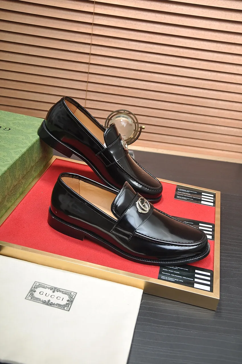 Men's men's shoes💰520💶【GUCCI】 (high-end Niuli) new model🍀Gucci* - top version Gucci classic casual leather shoes! It is made of imported original cowhide and has a comfortable first layer of cowhide lining! Original wear-resistant rubber outsole! High quality products! Code number 38-44!